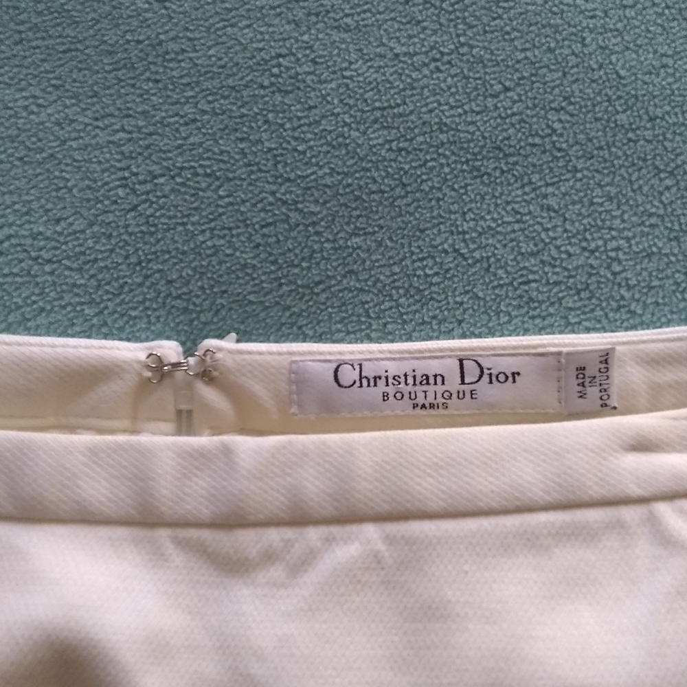 Christian Dior Boutique White Pencil  Skirt size 4. - Picture 2 of 12